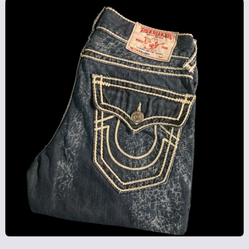 Rare! True Religion Straight Ropestitch in “INDIGO GLASS” wash  32x33